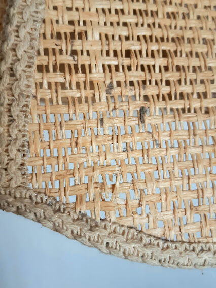 Pair of suspensions in woven straw 1970s
