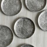 8 metal coasters