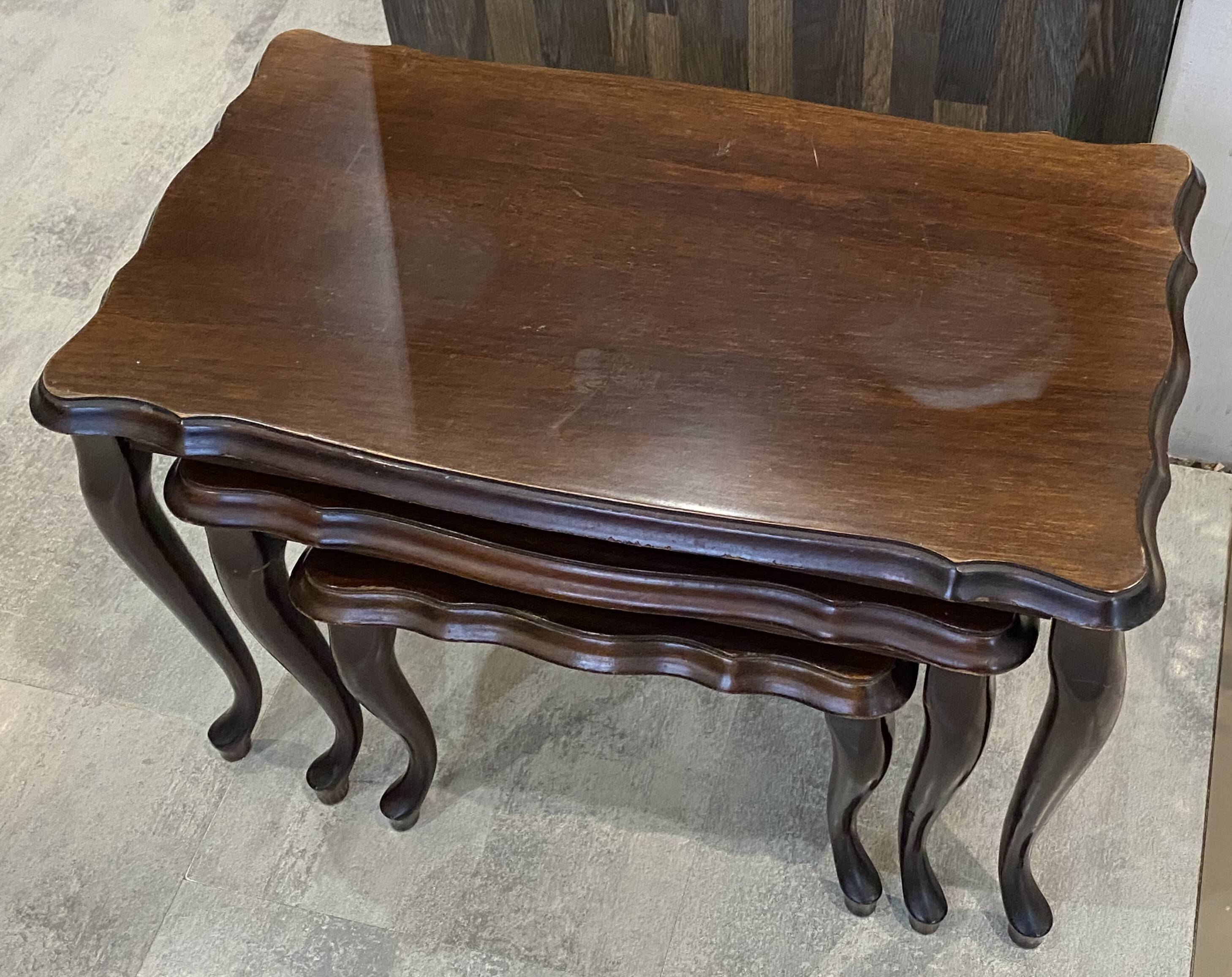 Set of 3 rustic nesting coffee tables in Louis XV style from 1950.