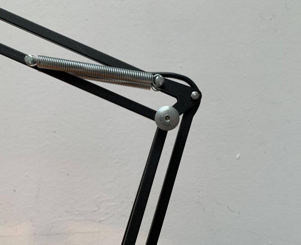 Postmodern Italian table lamp Mini Luxo style L-1