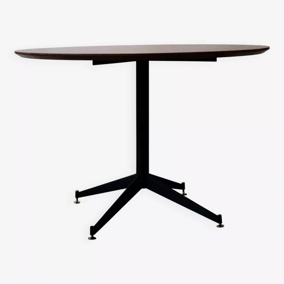 Vintage design round table, Italy, circa 1950.