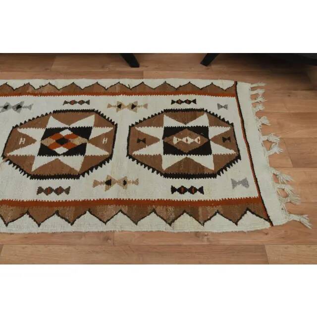 1970s Vintage Turkish Oushak Handmade Wool Cotton Beige Runner Rug 87x326