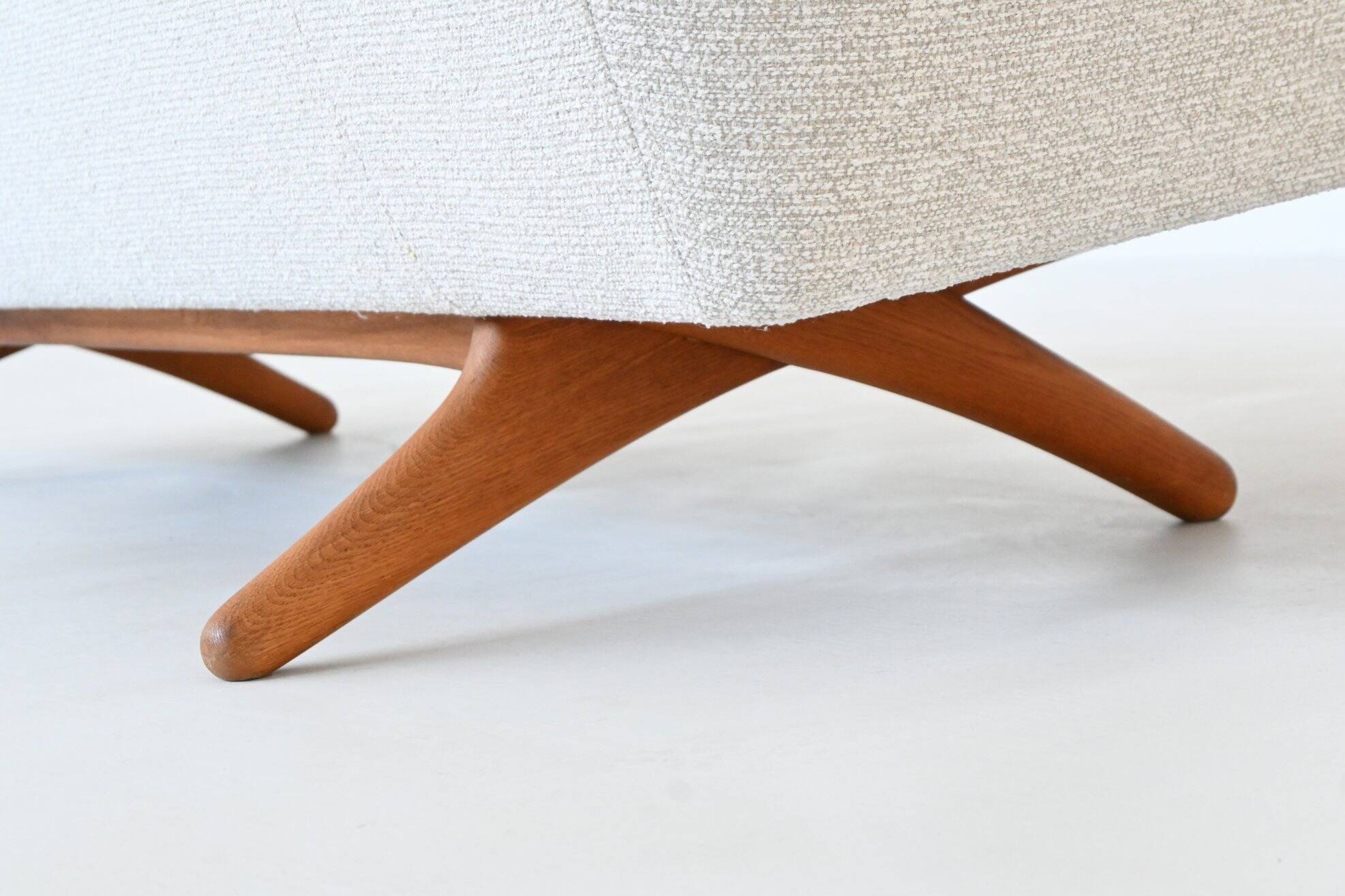 Illum Wikkelso model ML-140 three-seater sofa Laursen Denmark 1960