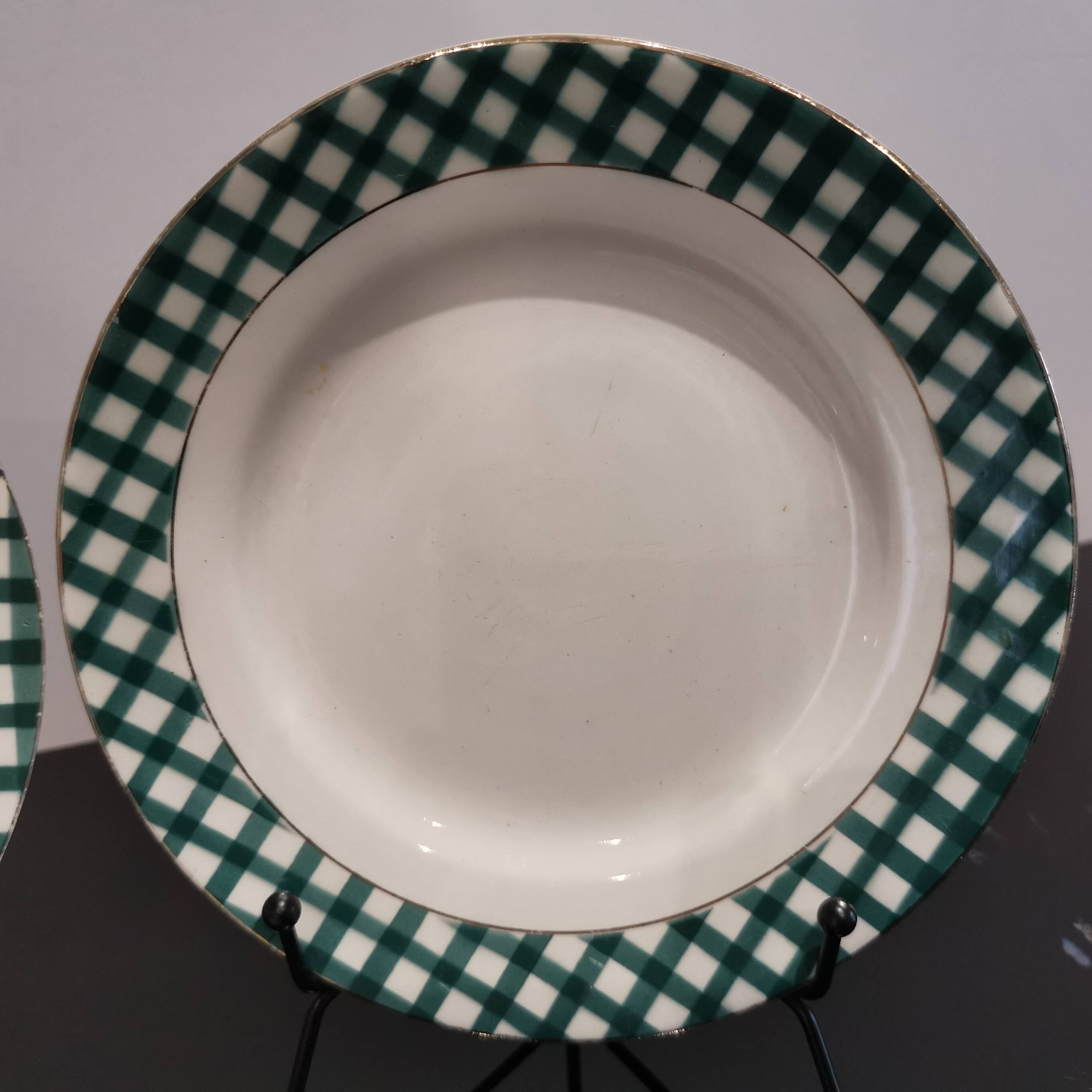 4 Sarreguemines and Digoin Scossais dessert plates