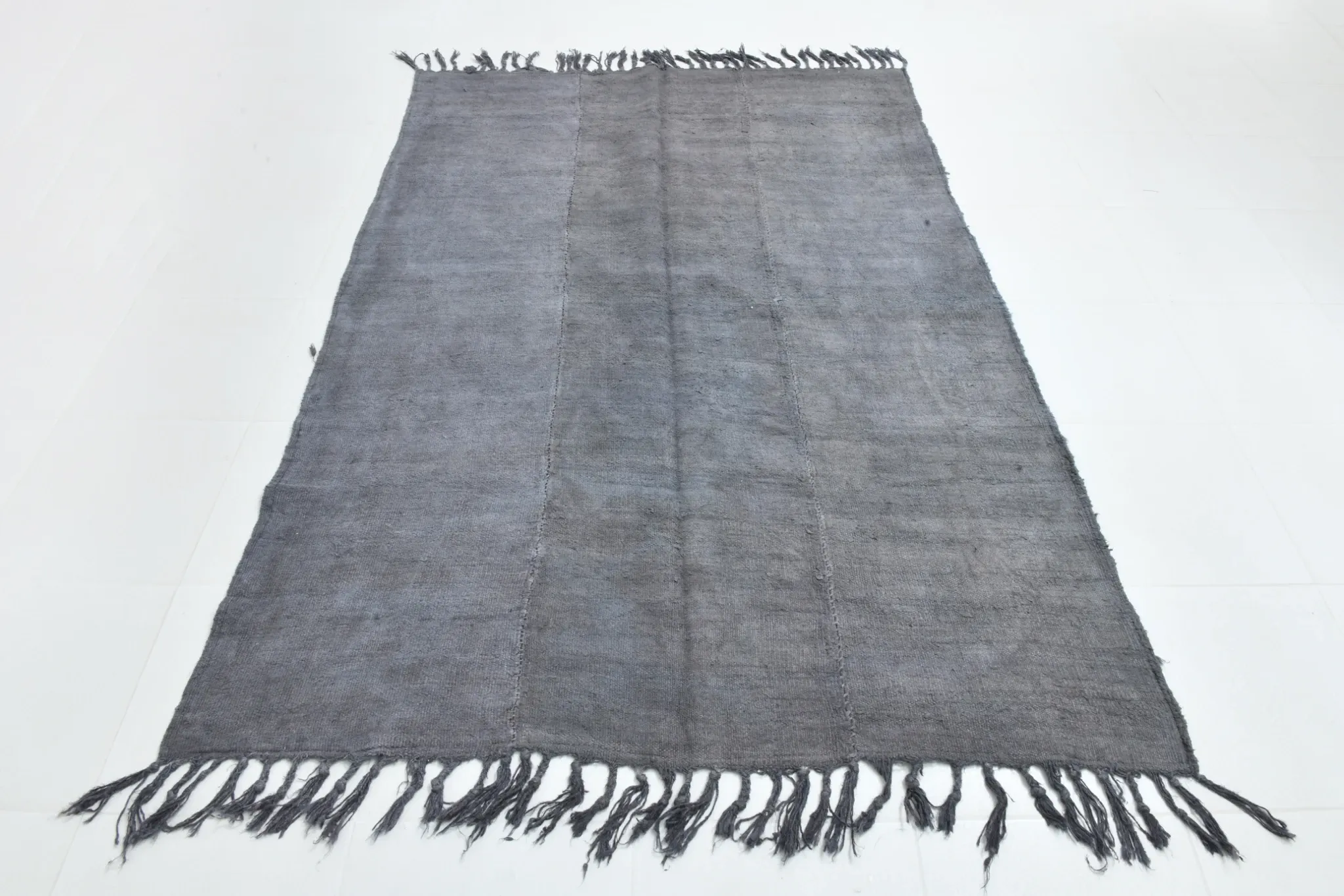 Vintage Gray Tones Kilim Rug, Handmade Mid Century Modern Carpet, 156x231Cm