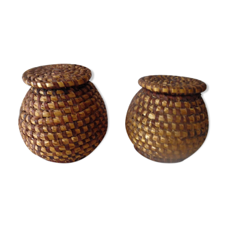 Round wicker boxes