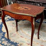 Table à thé de style Louis XV
