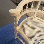 Corner chair