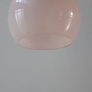 Round suspension in powder pink opaline 40-50s