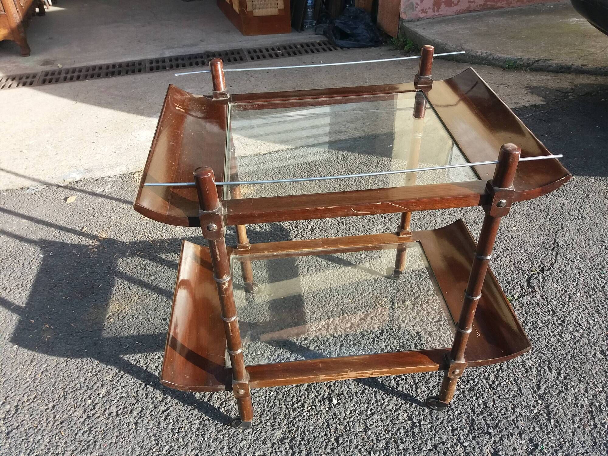 Bar rolling serving double trap pagoda wood and glass 1950s mahogany