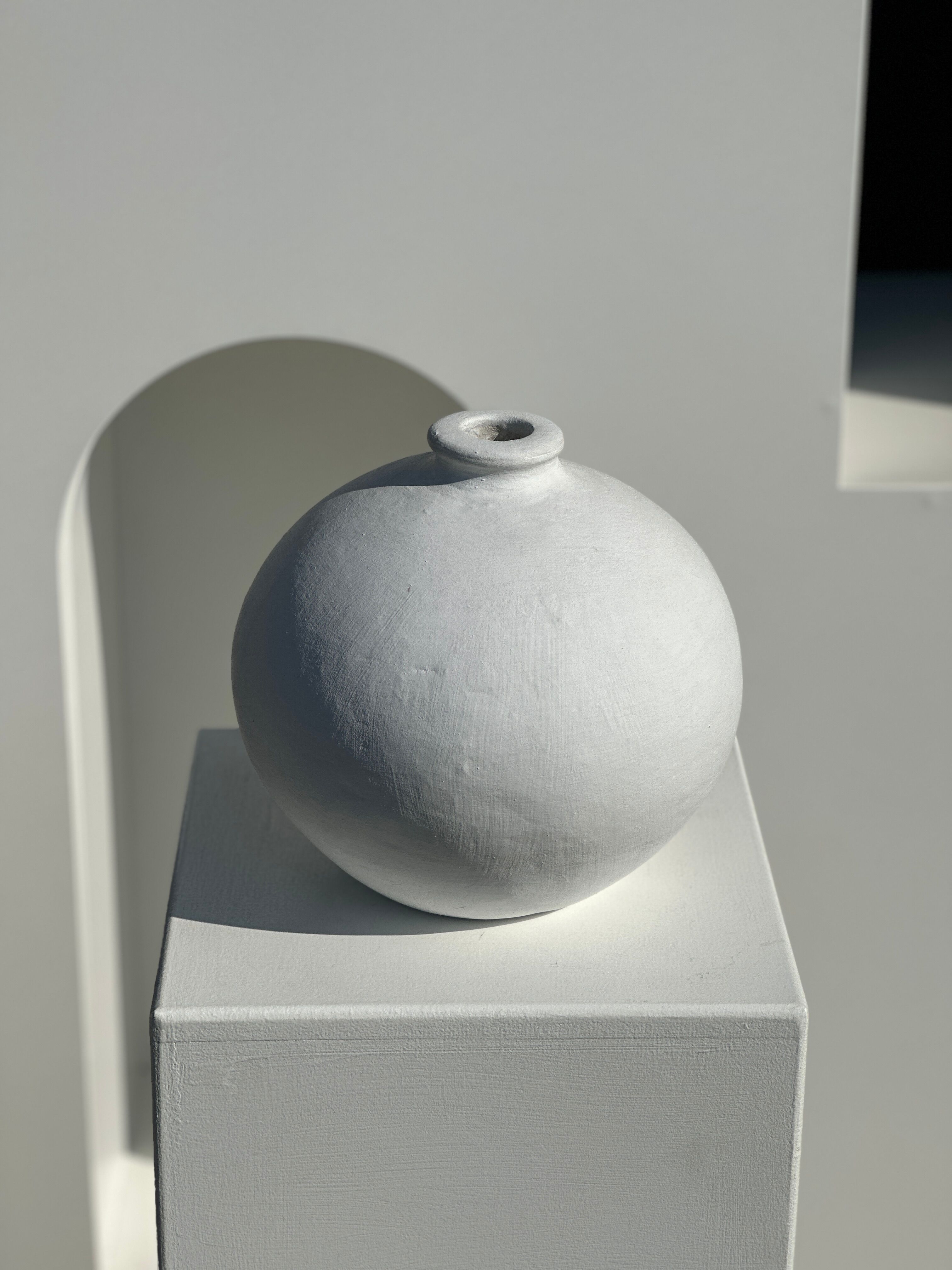 Handcrafted terracotta ball vase painted white H:24 D:26