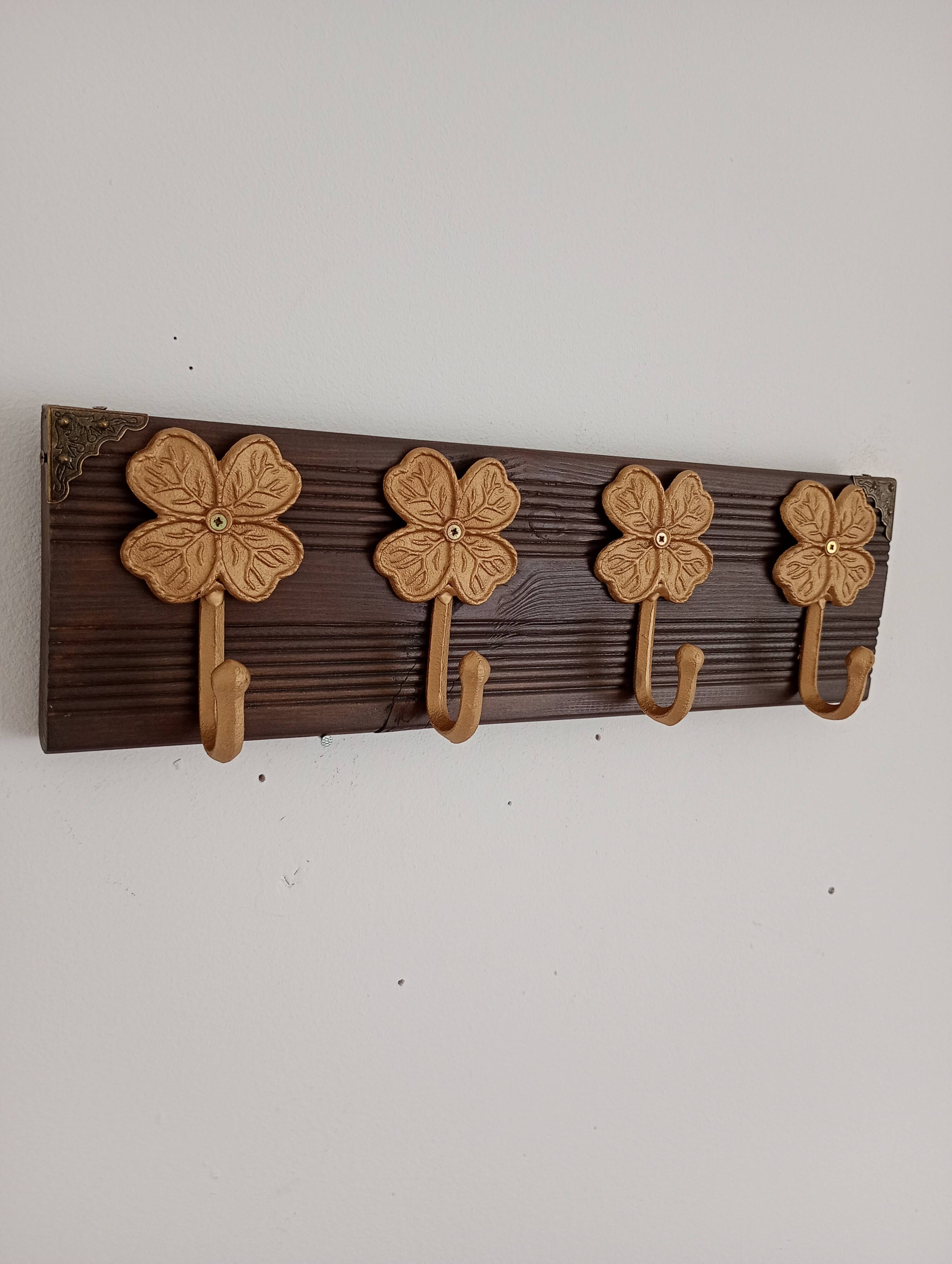 Vintage-style wall coat rack – 4 golden cast iron hooks – 40 cm