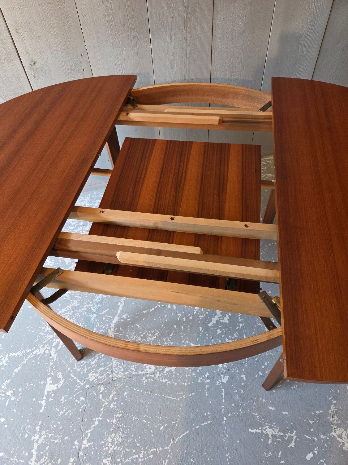 Scandinavian table
