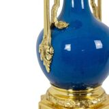 Lamp with handles in blue porcelain and gilded bronze. Circa 1880.