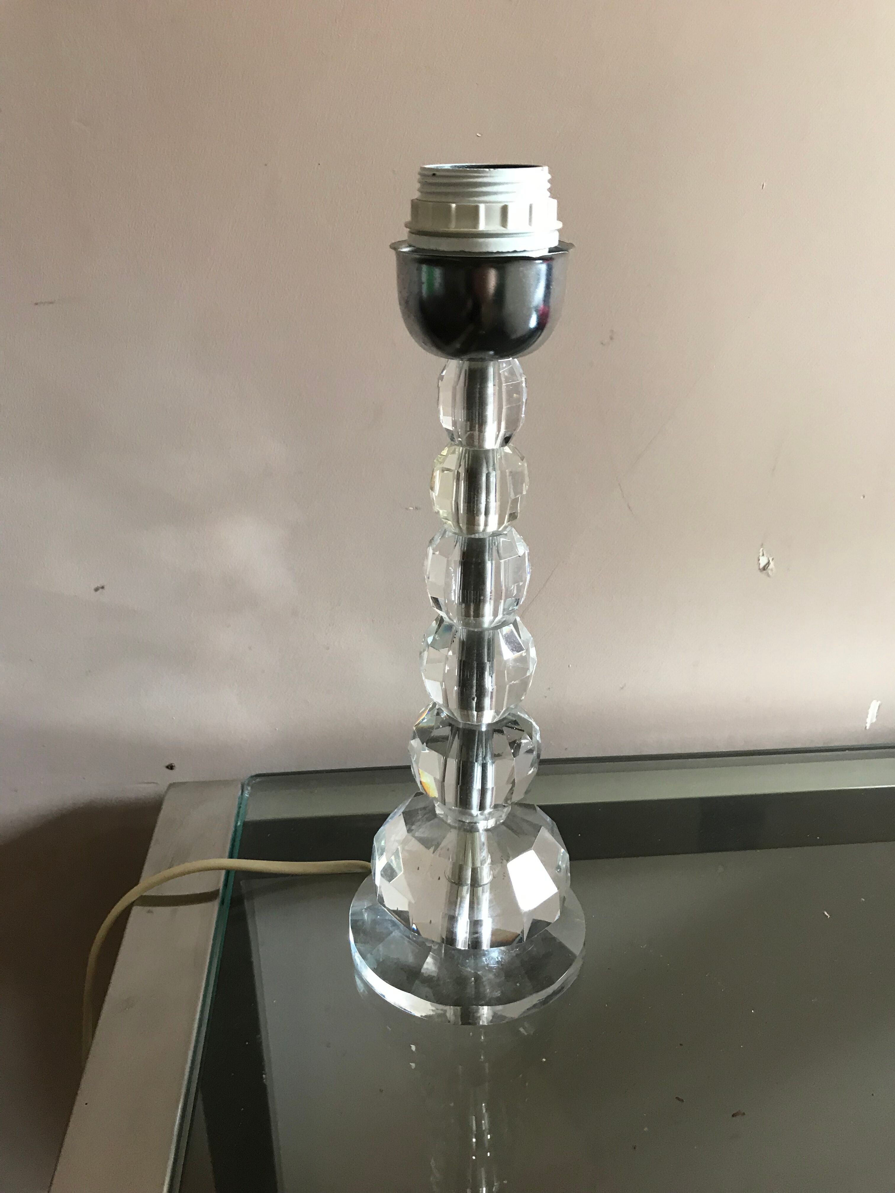 Lamp base