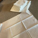 Tablecloth and 12 towels.damask fabrics .embroidered JC