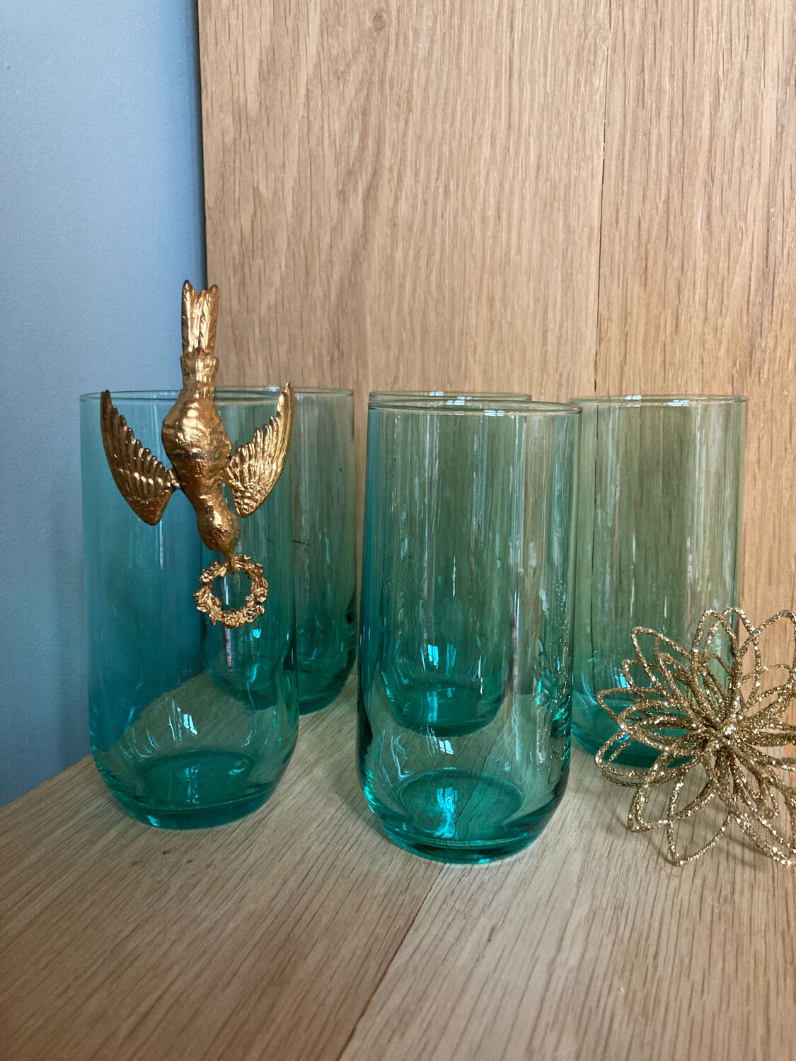Verres vintage bleus