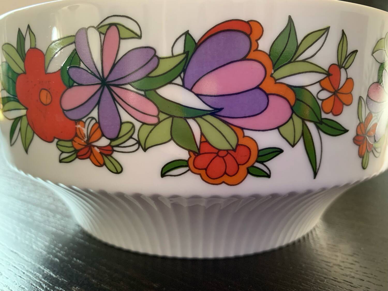 Vintage Kaiser porcelain salad bowl