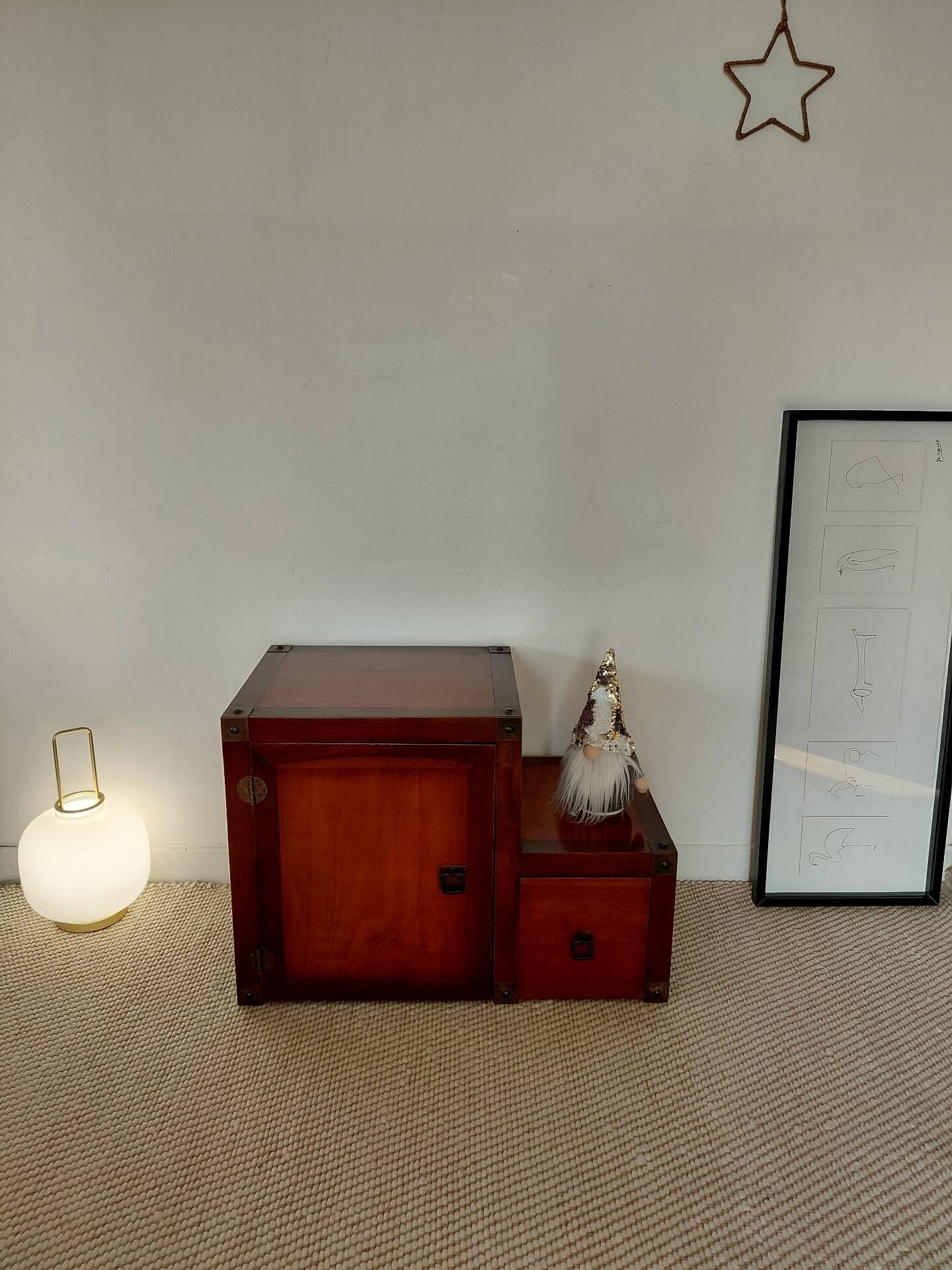 Step ladder side table in cherry wood and brass - Roche Bobois