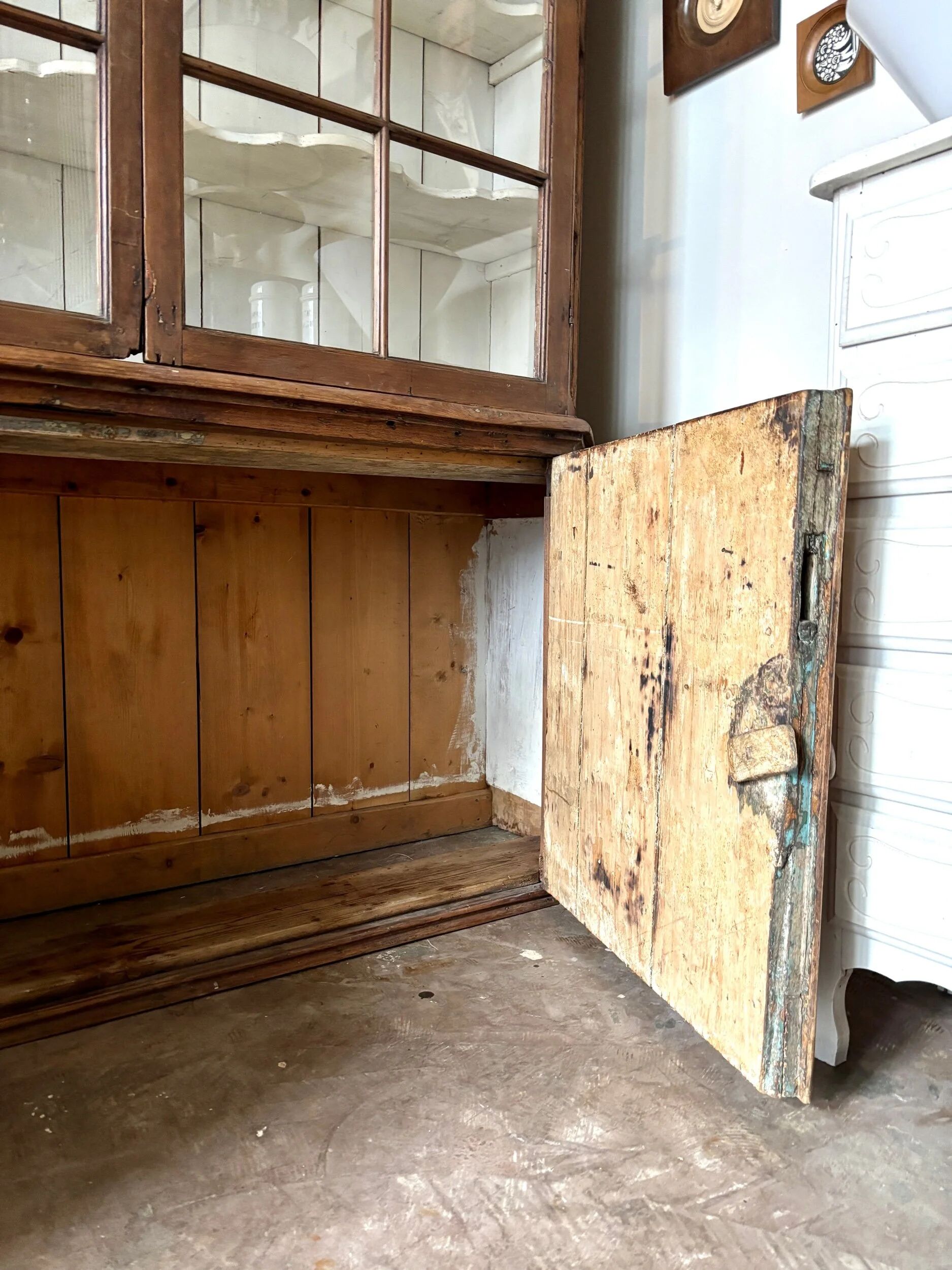 Buffet 2 corps vitré en bois, XIXème