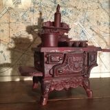 Stove, miniature cast iron stove + utensils