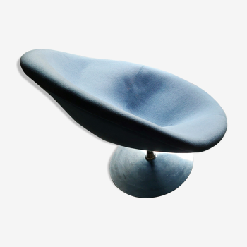 Globe chair and ottoman by Pierre Paulin for Artifort