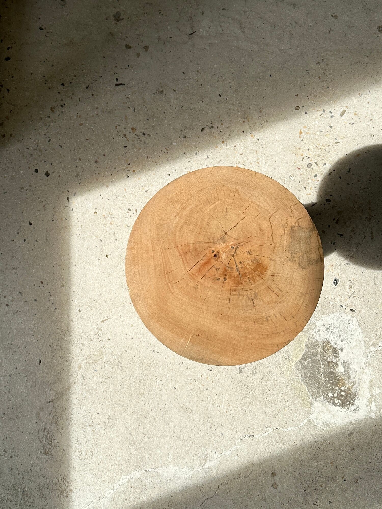 Side table, end of sofa in natural mango monoxyl conical tray H:50cm