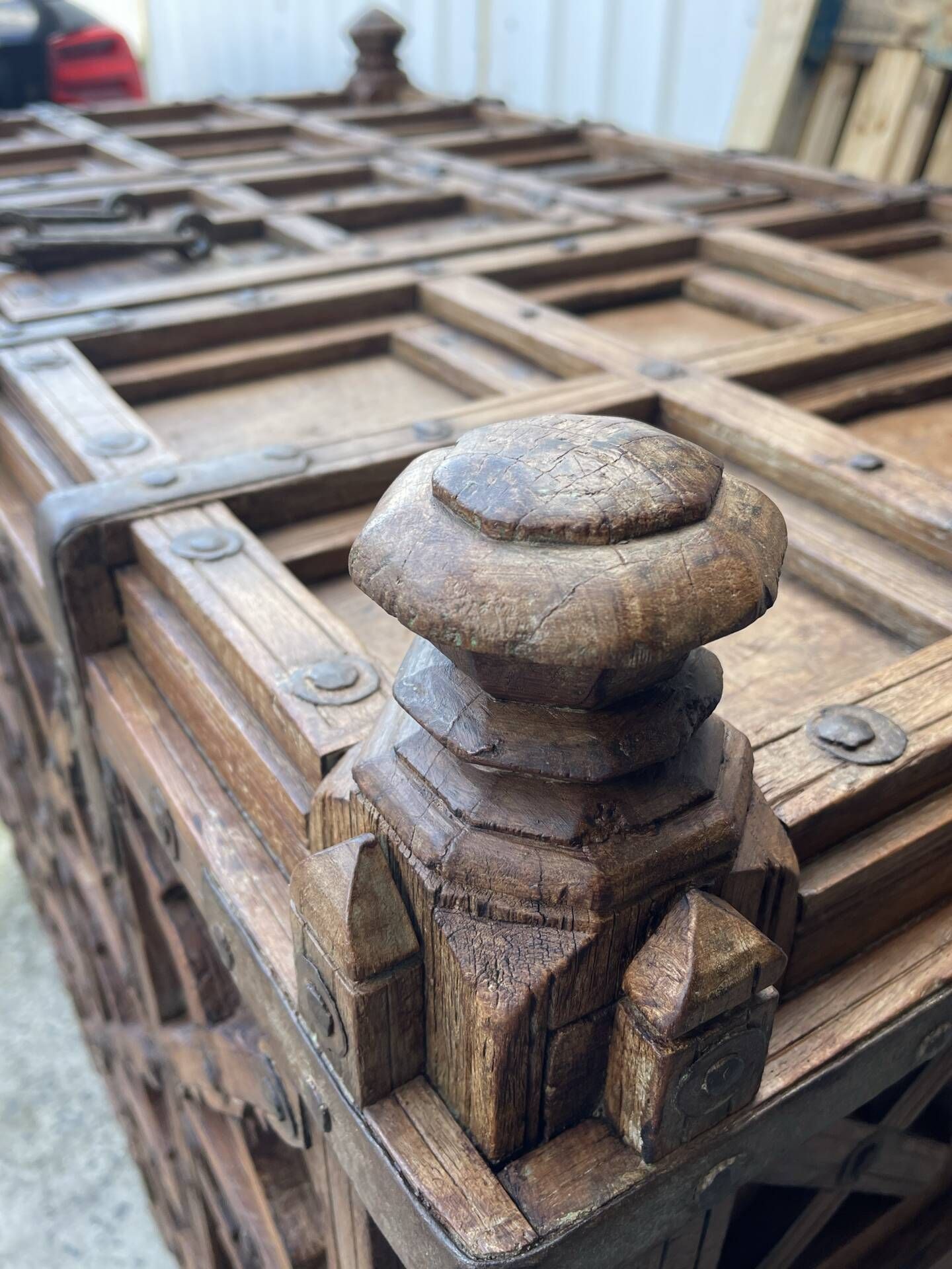 Monumental Indian dowry chest Damchiya