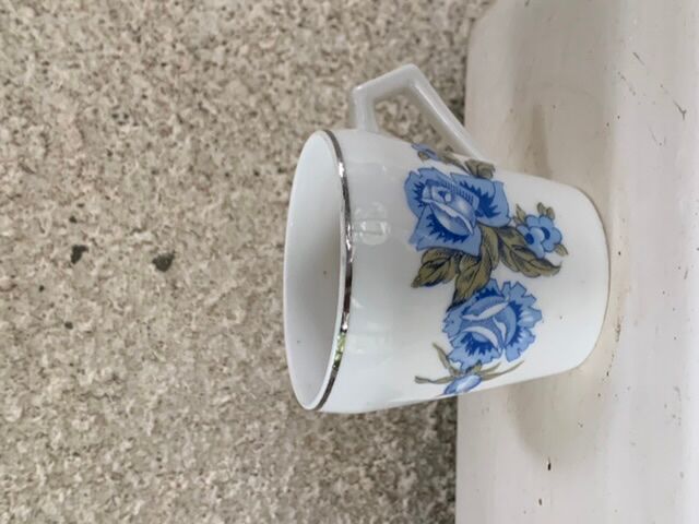Coffee service in white porcelain pattern pink blue art deco