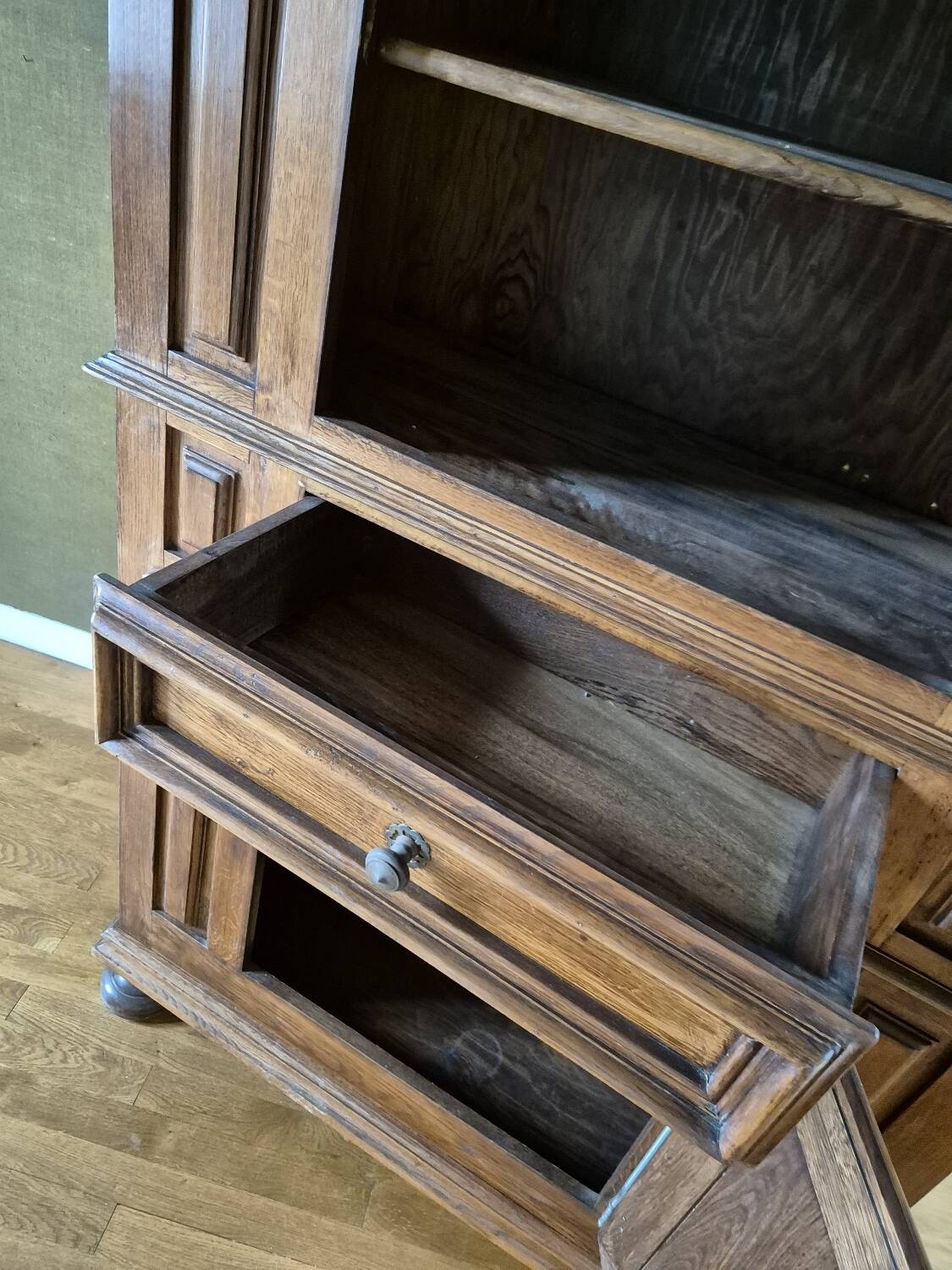 Bonnetière dit homme debout en chêne massif à pointes de diamants style Louis XIII