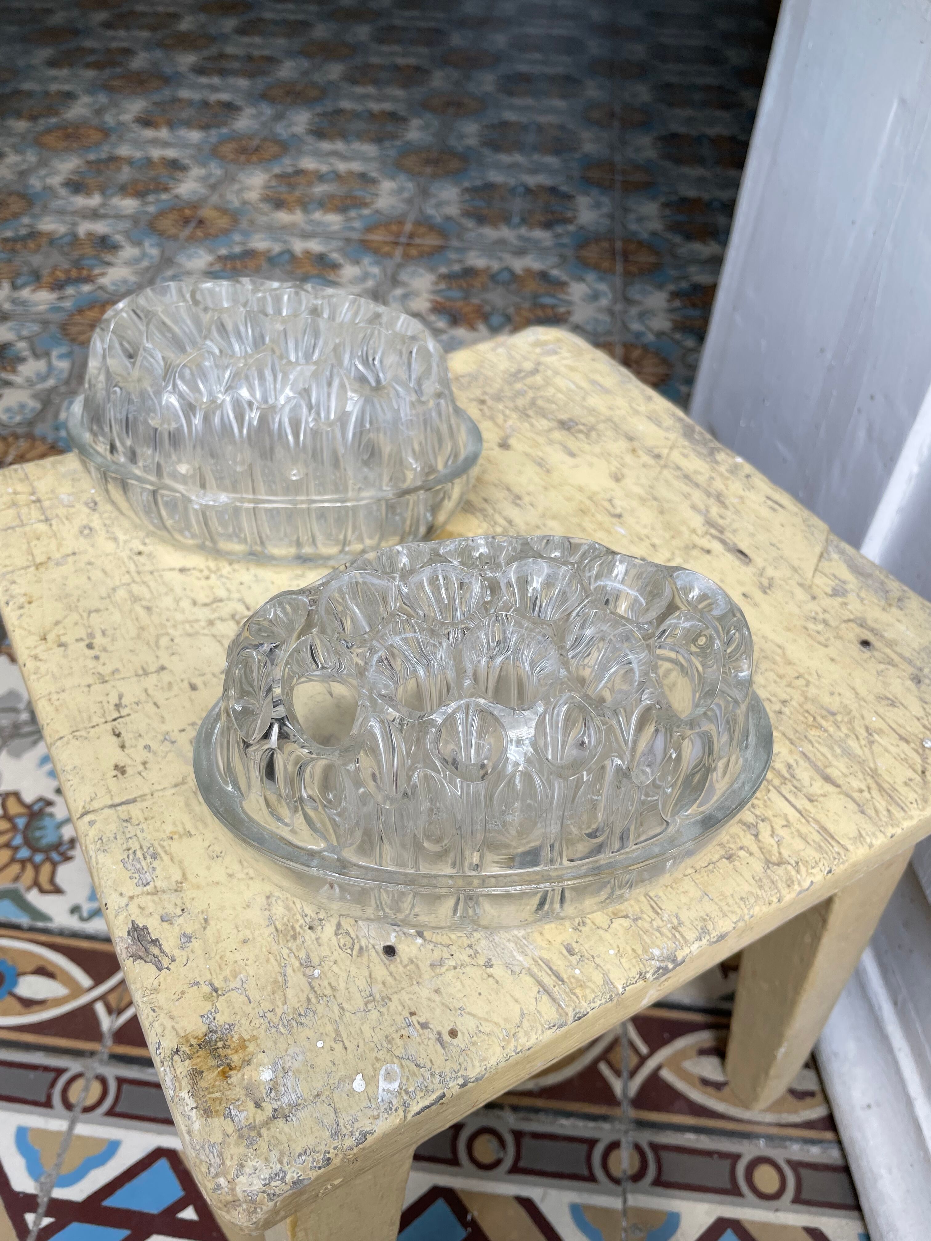 Duo of picnic flowers