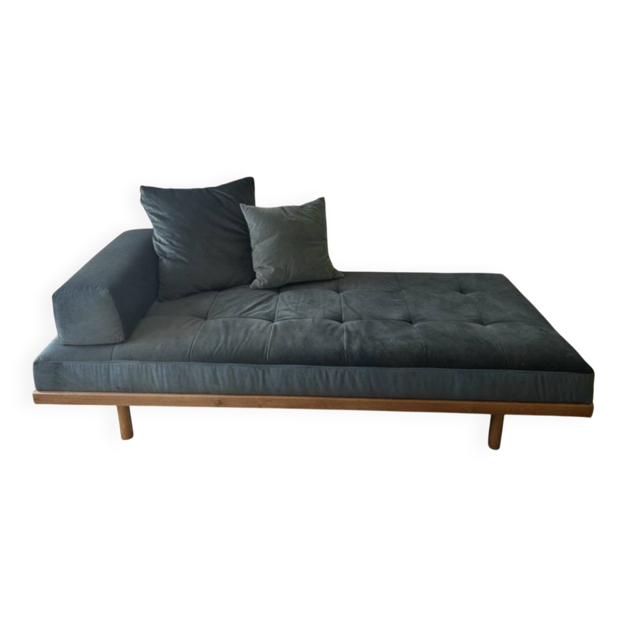 Velvet green day bed