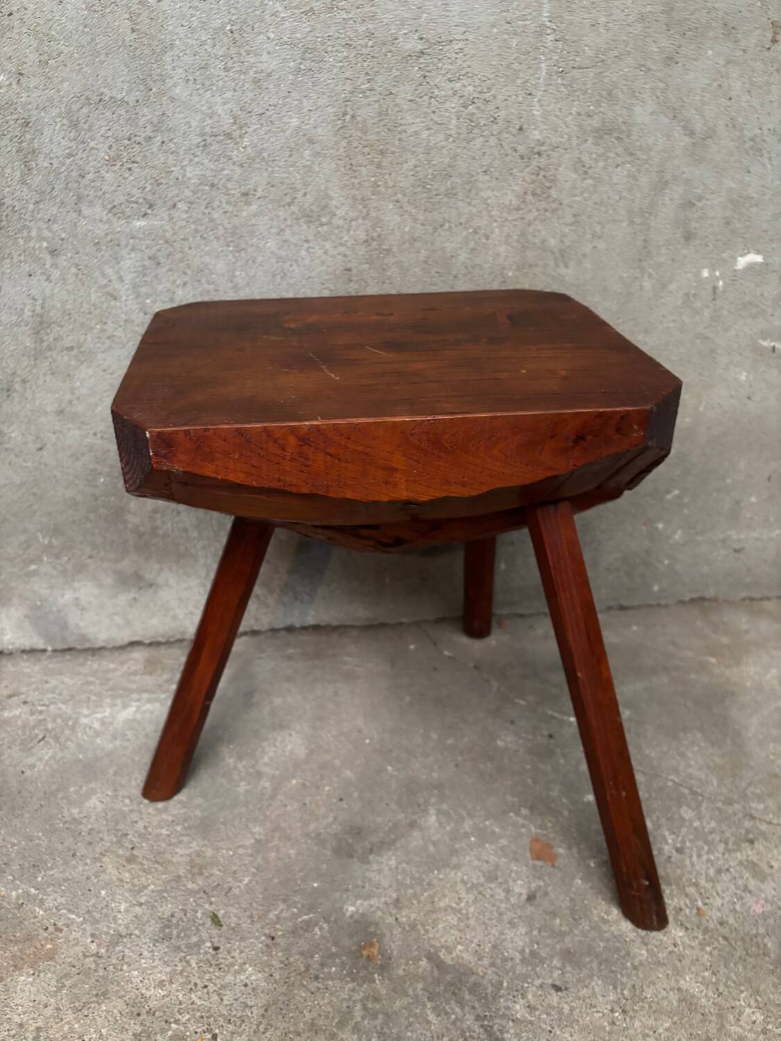 Brutalist stool solid oak Mobichalet type