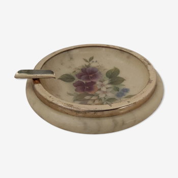 Alabaster ashtray with flower pattern