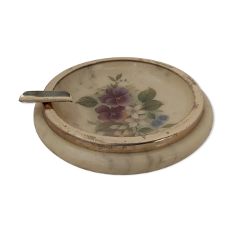 Alabaster ashtray with flower pattern