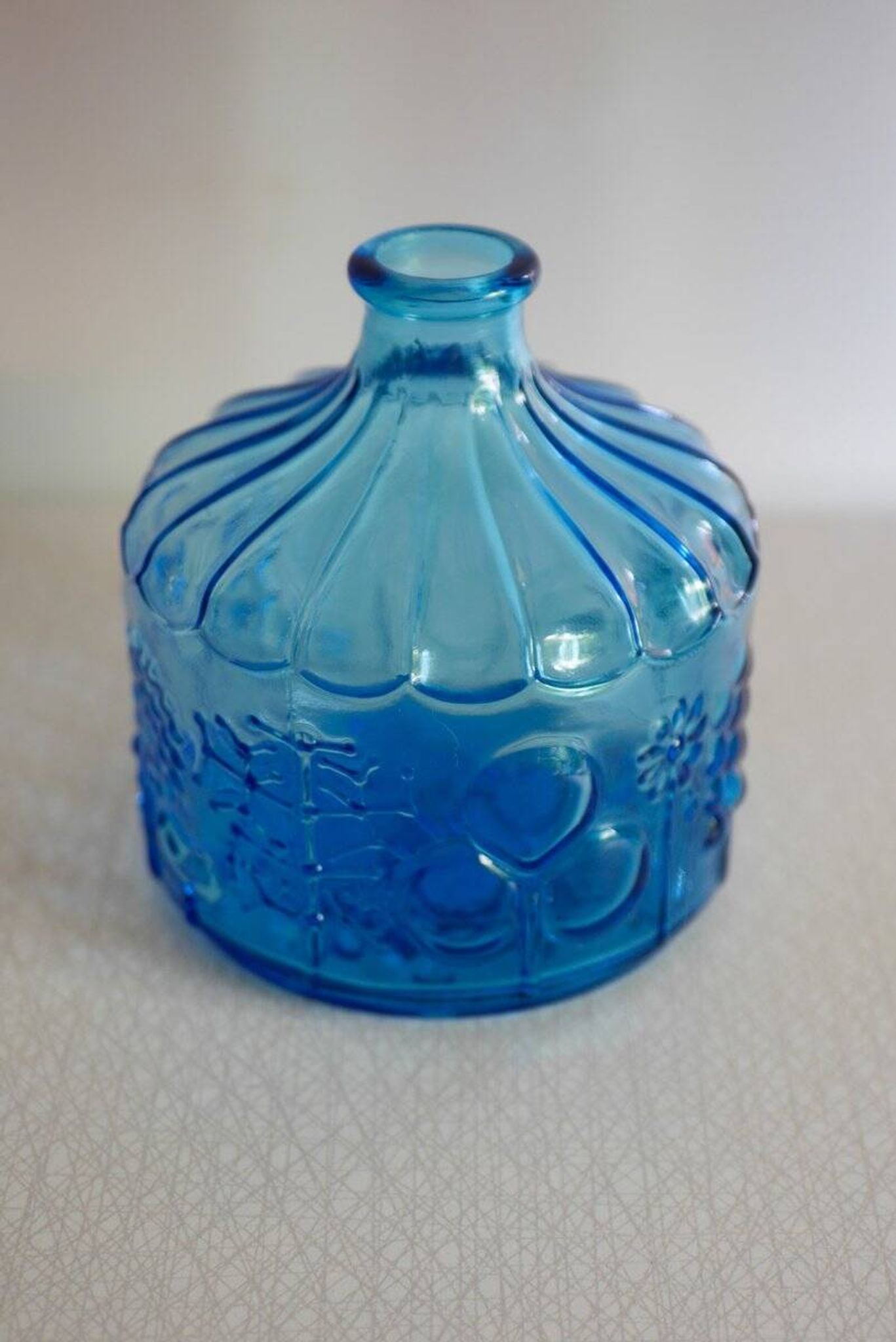 Finnish art glass Flora vase by Toikka for Nuutajärvi