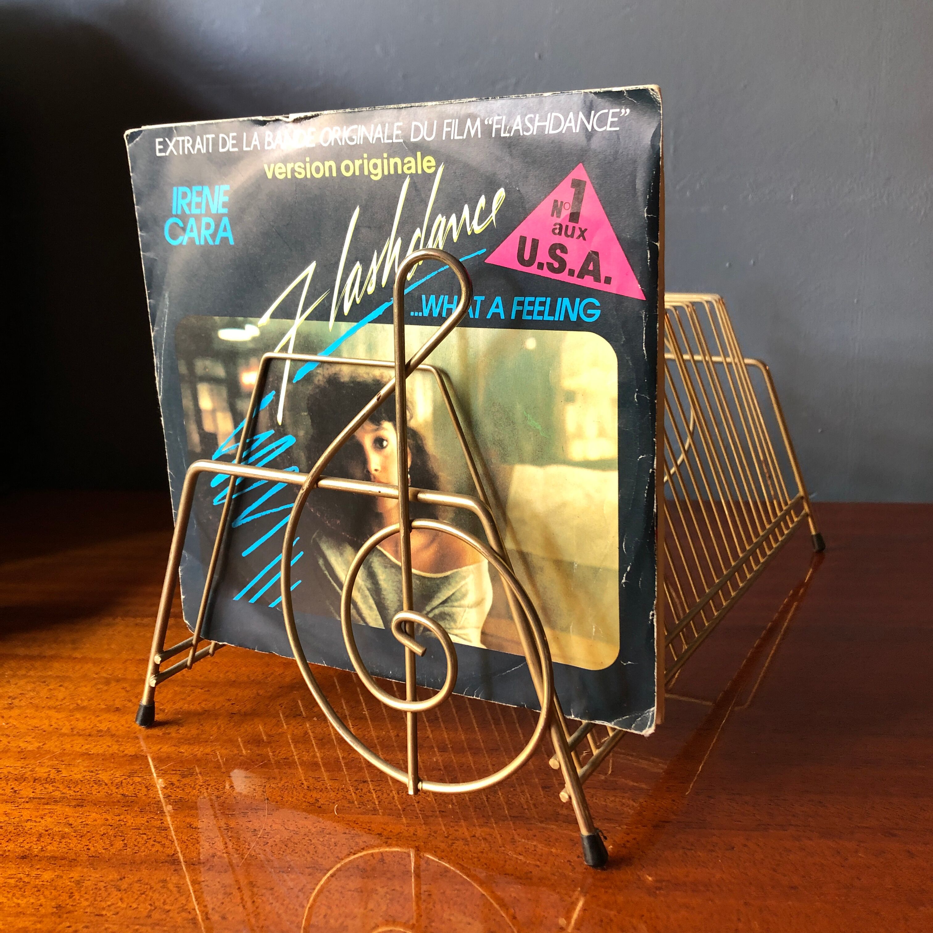 Vinyl holder