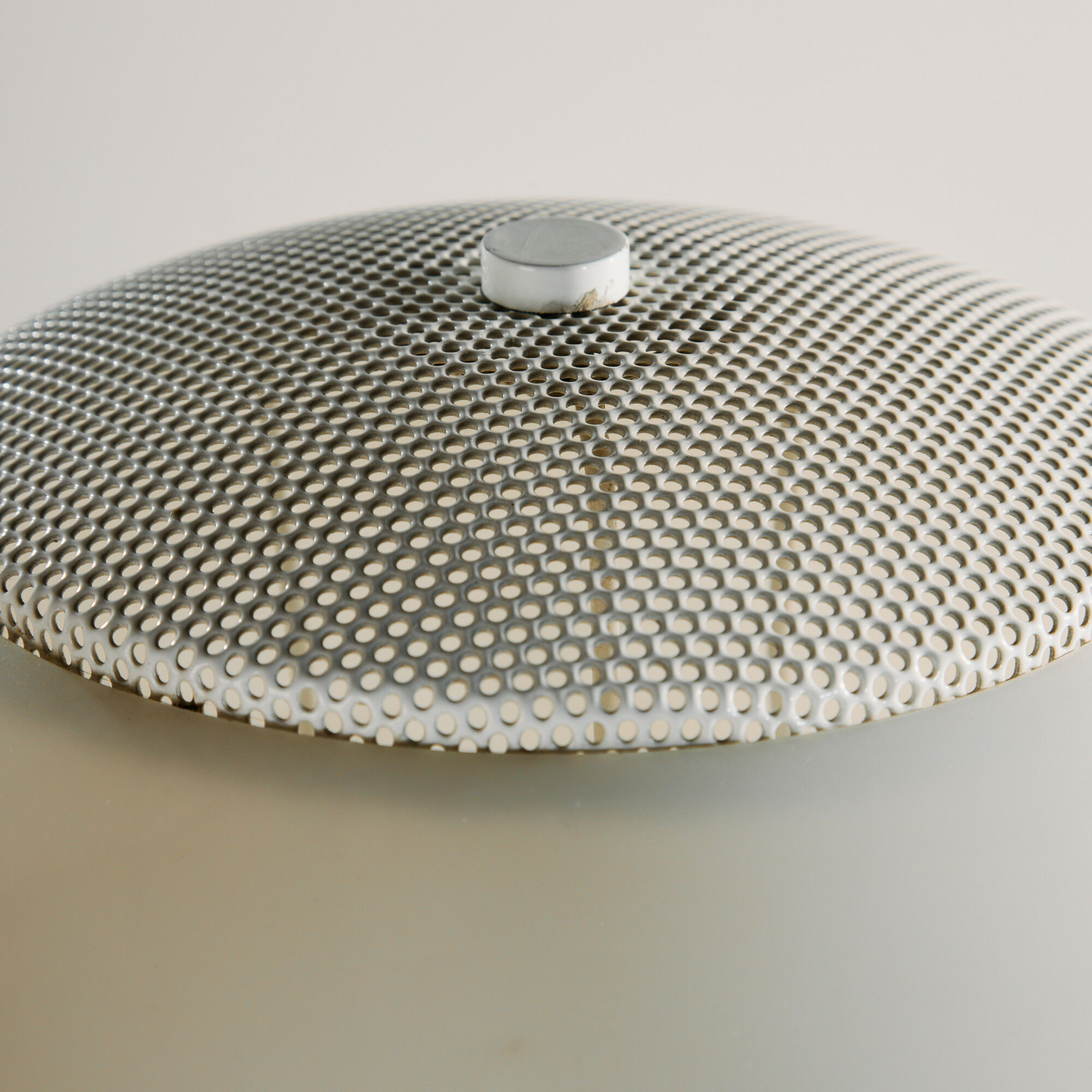 Lampe de table en métal