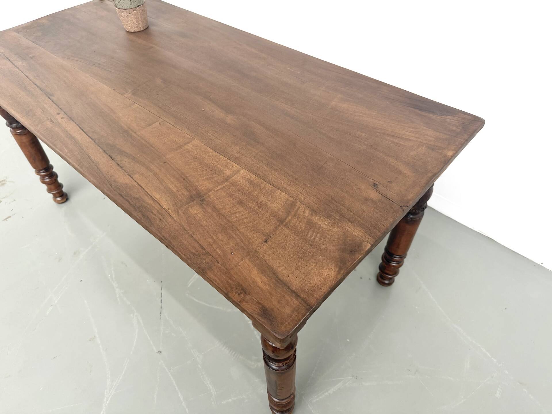Farm table in solid cherry wood, turned legs, France, around 1900.