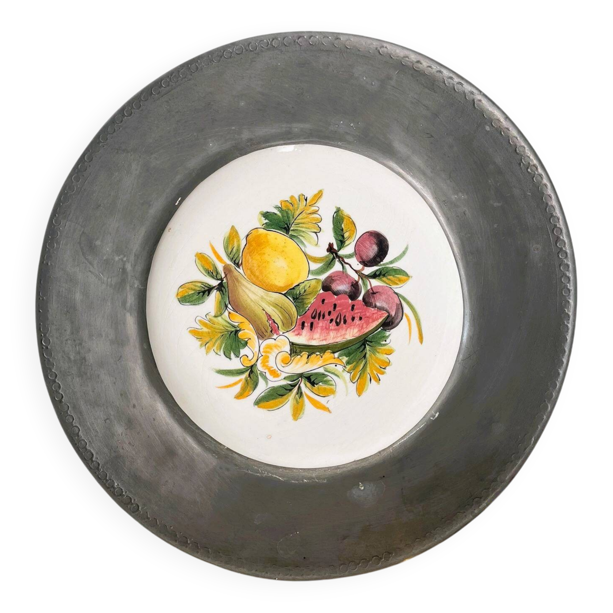Assiette décoration étain et porcelaine Bassano
