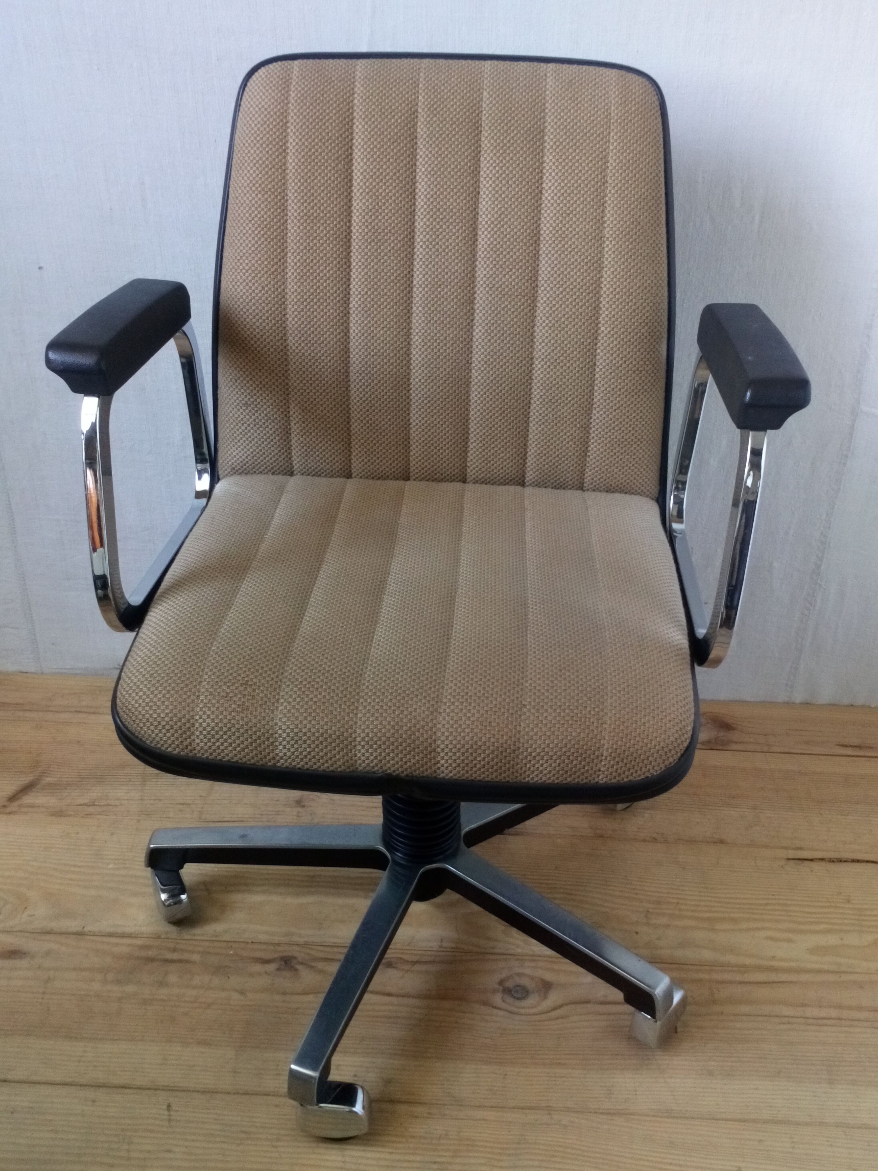 70s office chair