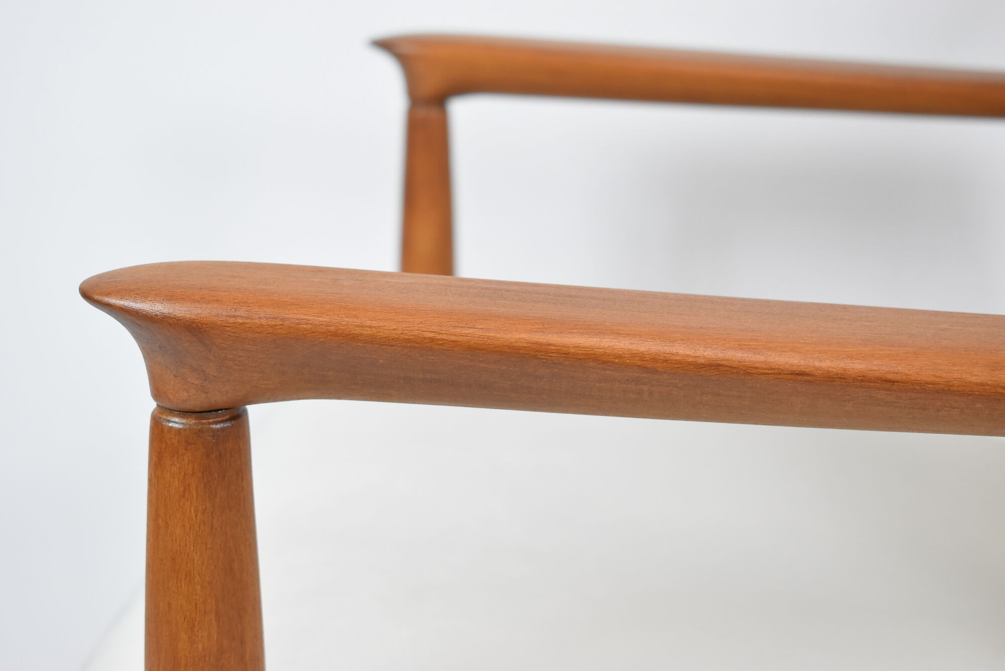 Fauteuil vintage GFM-64 de E.Homa, années 60, velours argenté gris