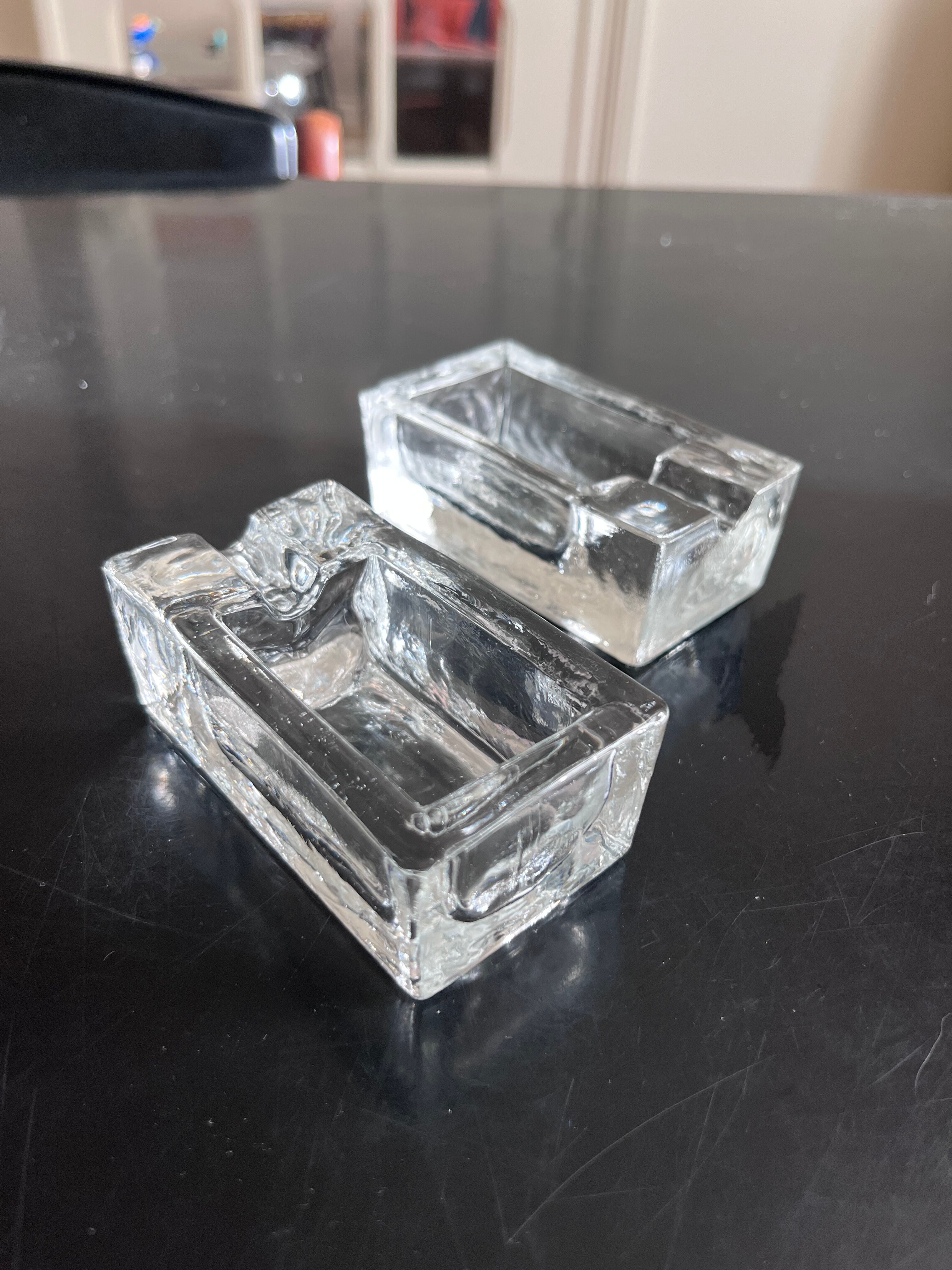 Individual ashtrays 1970