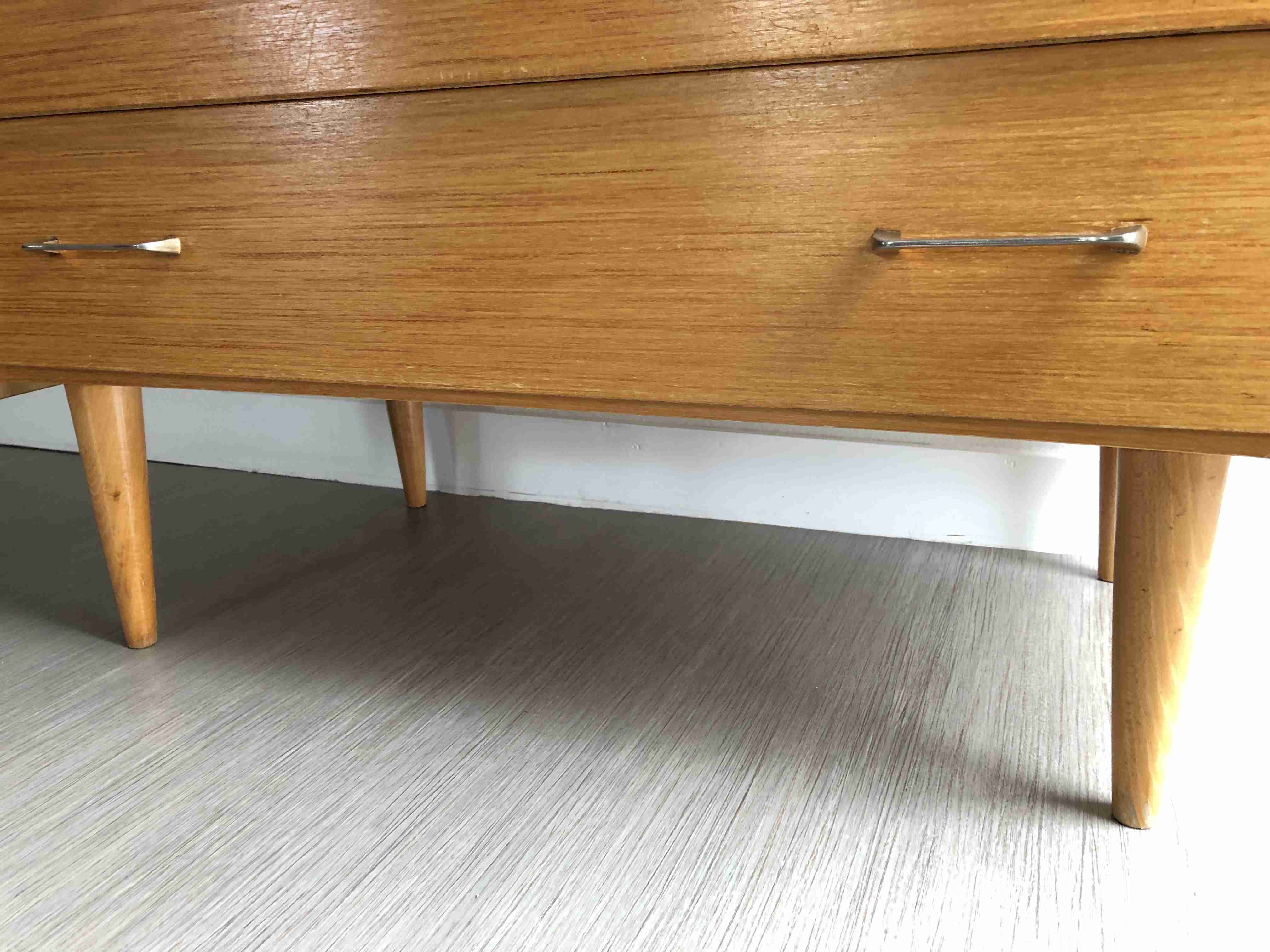 Vintage chest of drawers