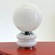 Lampe de table en verre blanc de style Space Age en forme de globe