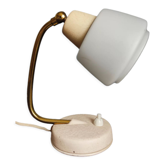 Small table lamp in metal and vintage opaline