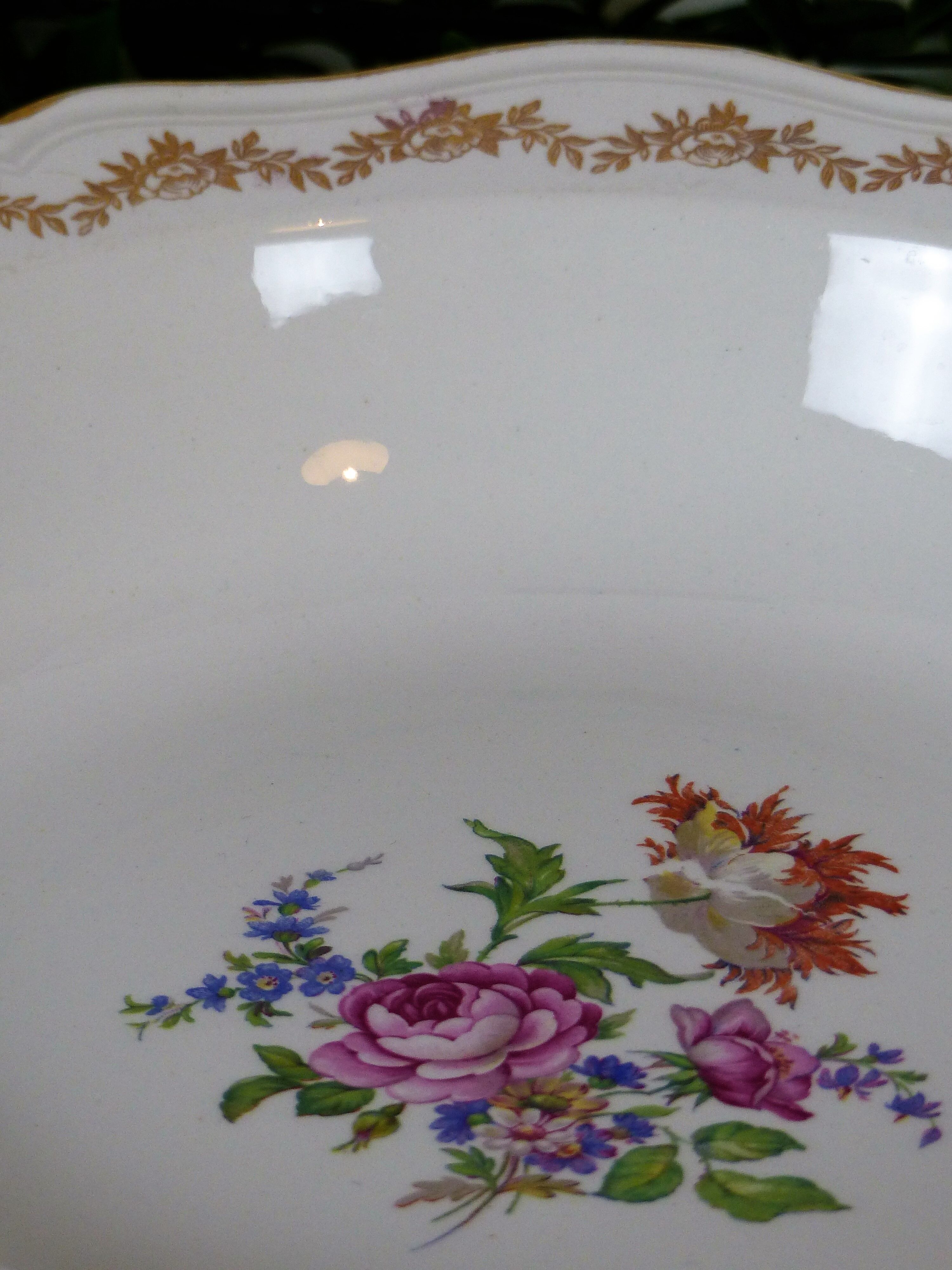 Amandinoise hollow serving dish