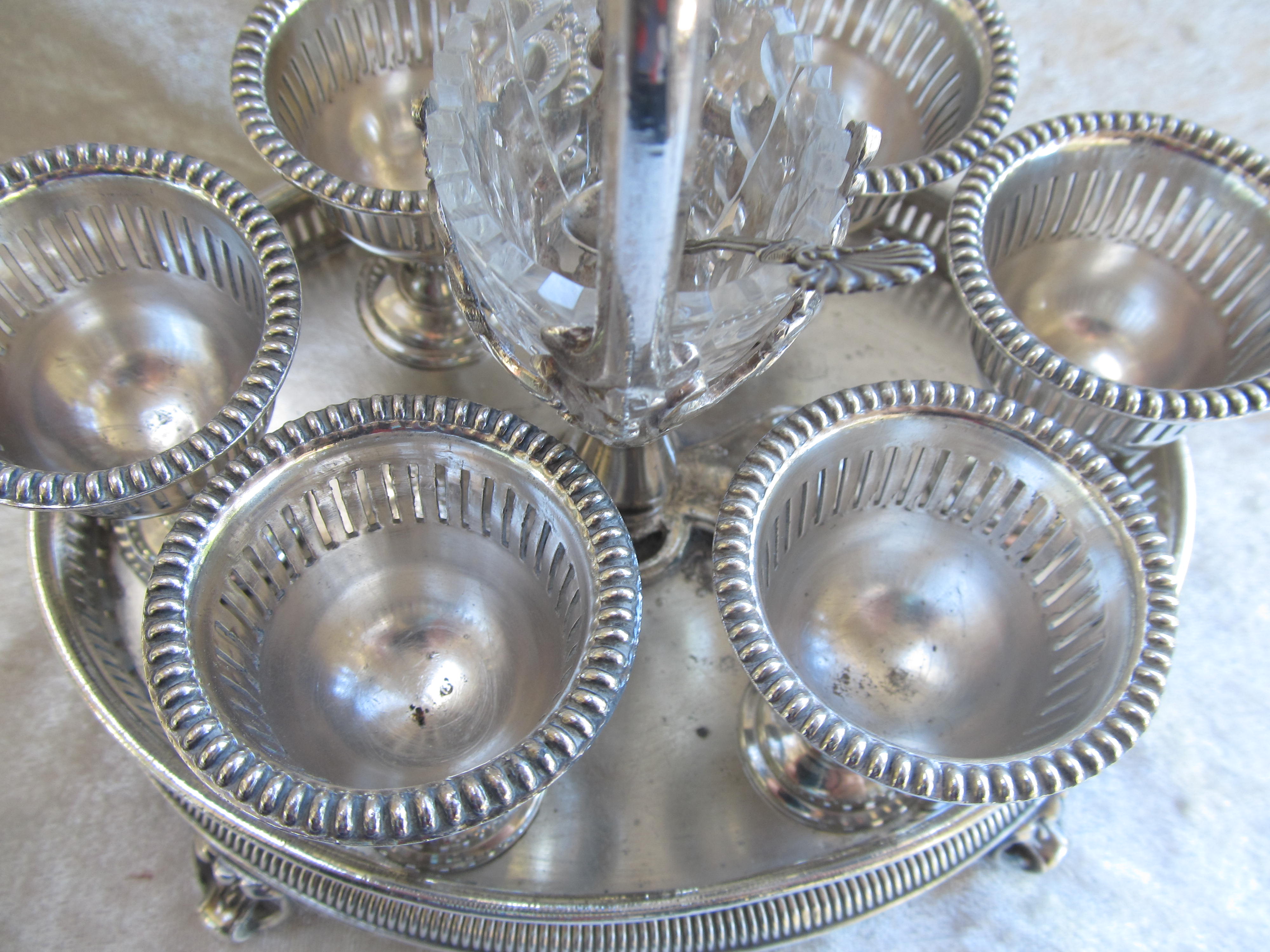 Egg bowl old egg service silver metal 6 shells display salt shaker