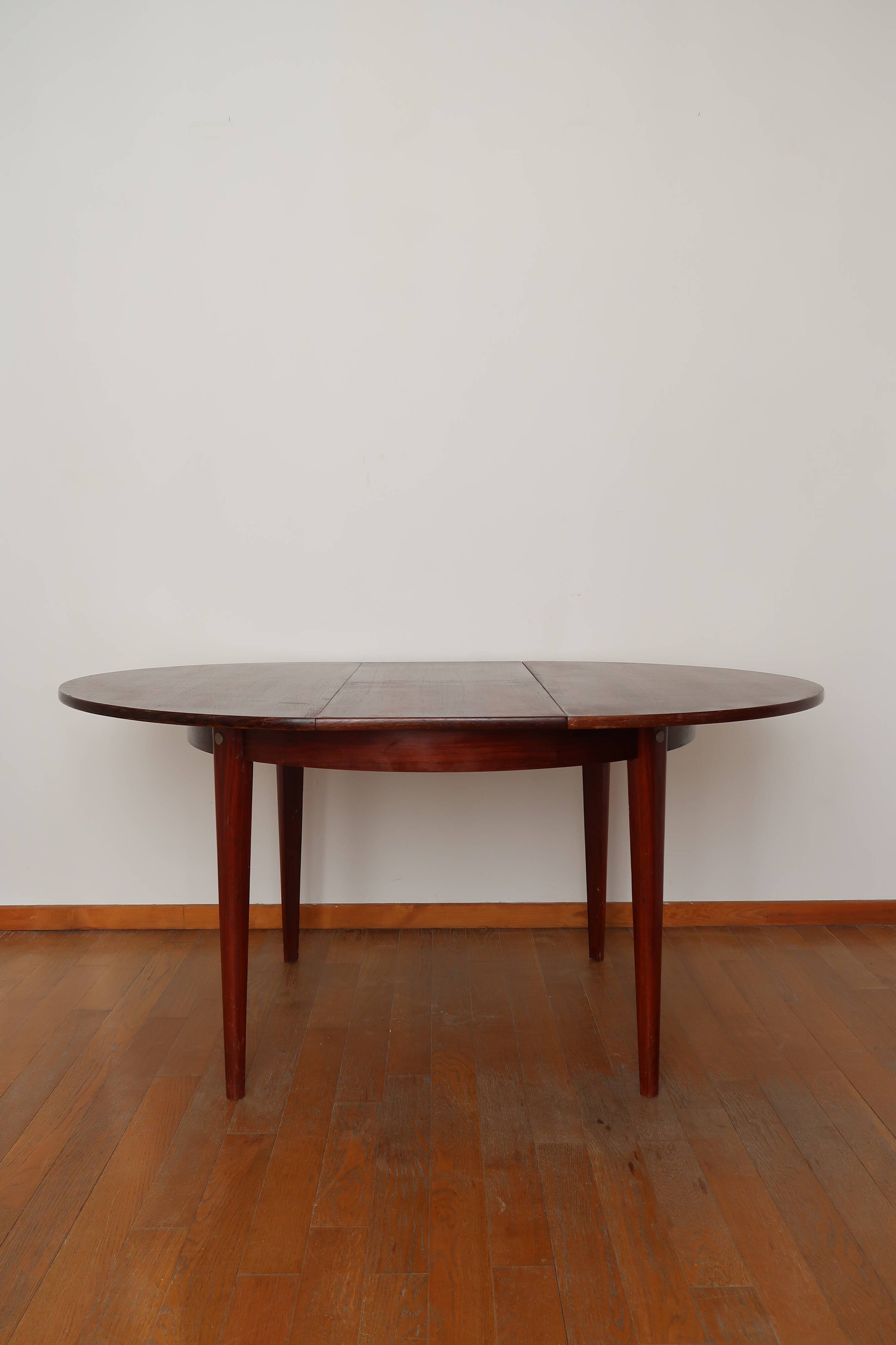 Round table extendable rosewood