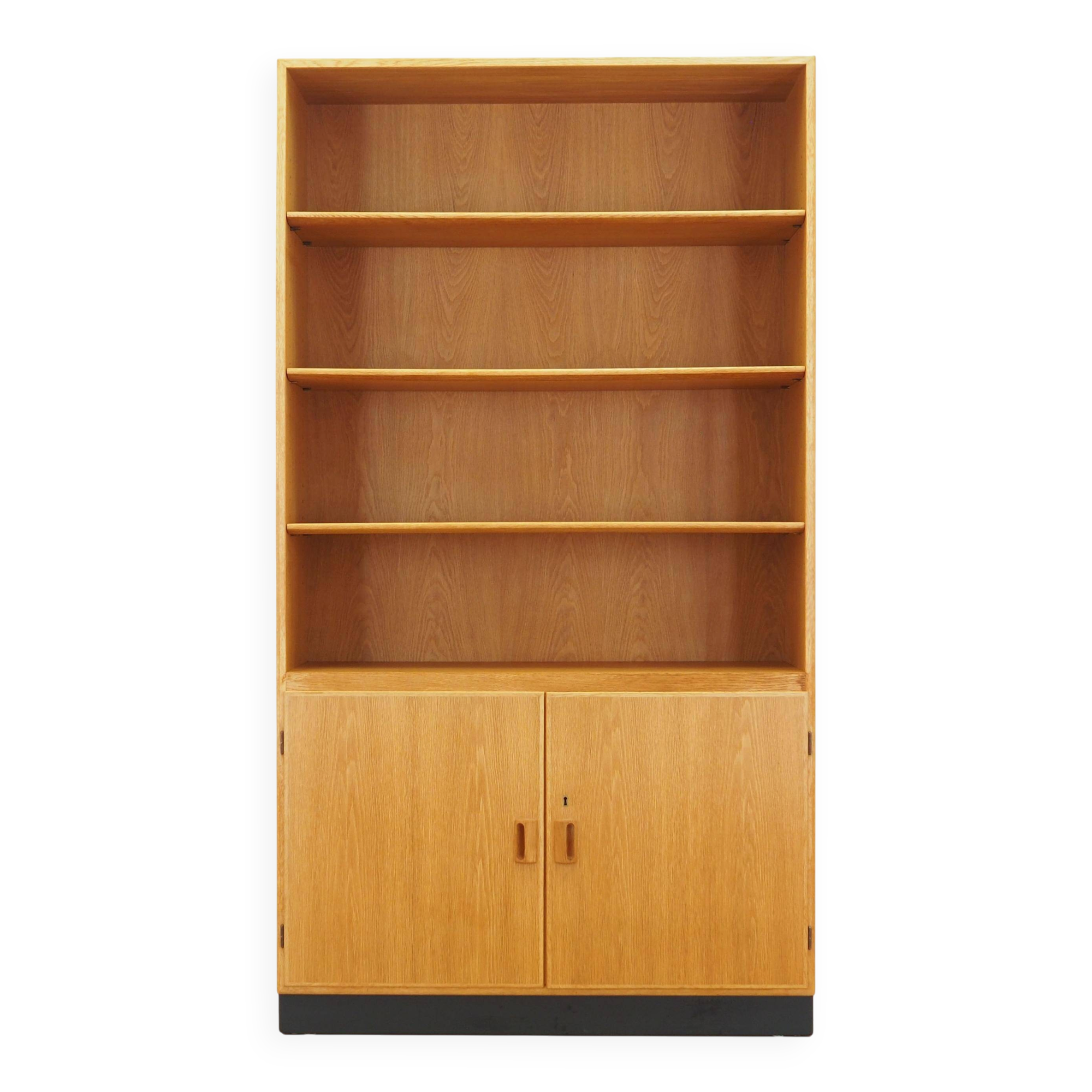 Ash wood bookcase, Danish design, 1960s, designer: Børge Mogensen